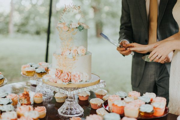 dreamy-coral-and-mint-missouri-wedding-in-the-woods-37