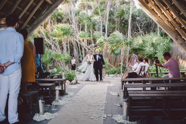 elegant-tulum-destination-wedding-in-black-white-1-2