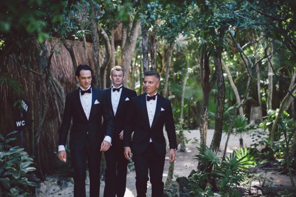 elegant-tulum-destination-wedding-in-black-white-7