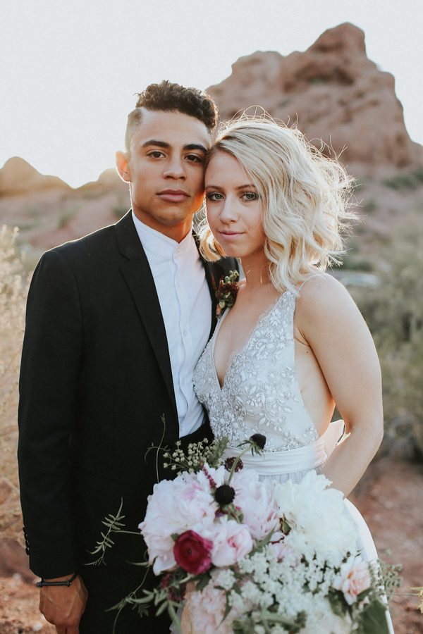 fashion-forward-scottsdale-wedding-in-black-grey-and-rose-gold-36