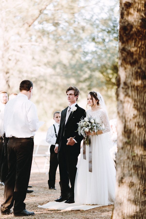 heartfelt-wedding-at-home-in-the-california-countryside-21