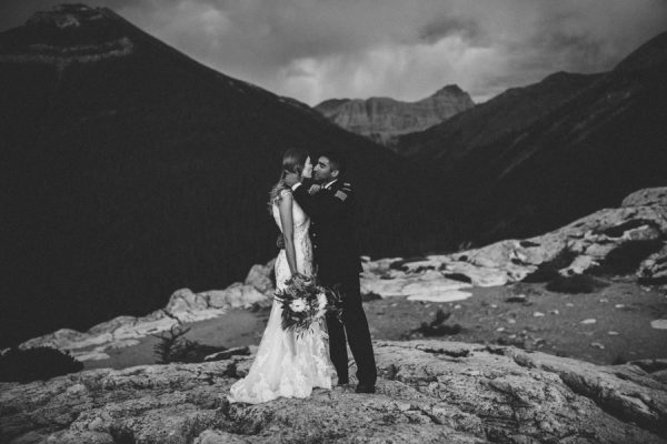 jaw-dropping-stormy-anniversary-shoot-mount-crandell-10