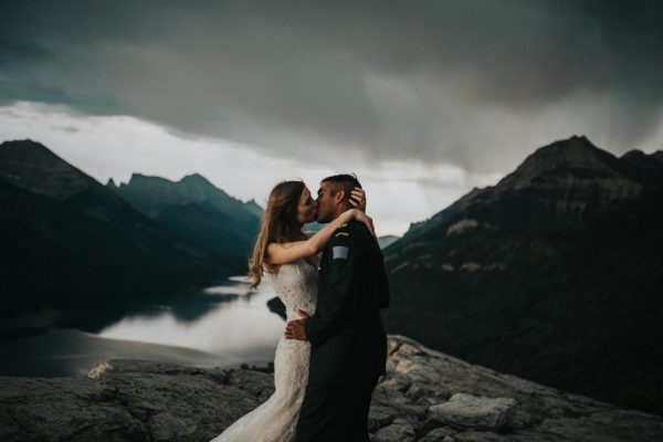 jaw-dropping-stormy-anniversary-shoot-mount-crandell-15