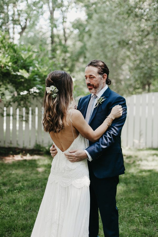 relaxed-boho-north-carolina-wedding-at-rock-quarry-farm-11