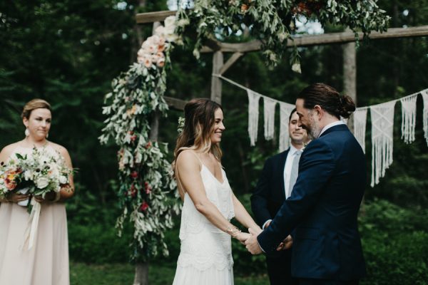 relaxed-boho-north-carolina-wedding-at-rock-quarry-farm-27