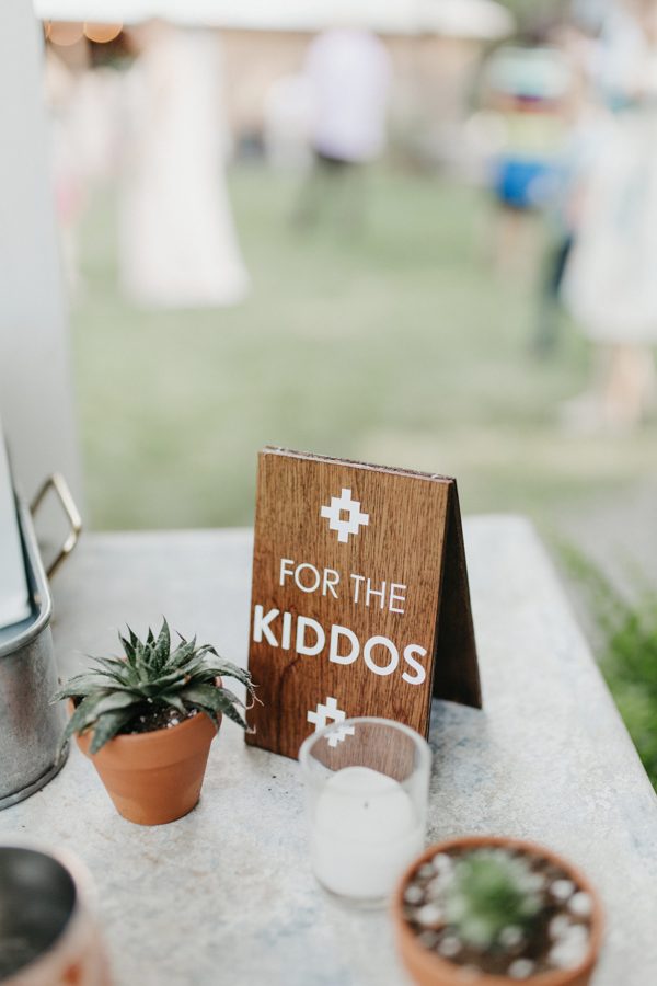 relaxed-boho-north-carolina-wedding-at-rock-quarry-farm-43