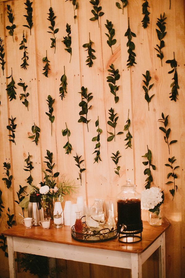 this-alabama-farm-wedding-is-county-chic-like-youve-never-seen-before-37
