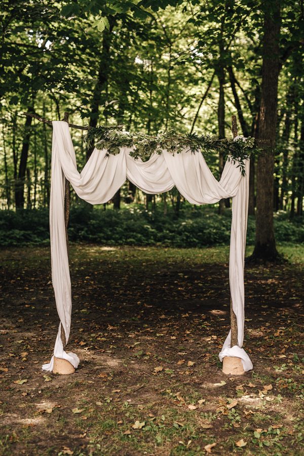 this-couple-made-their-own-traditions-in-their-whitewater-state-park-wedding-42