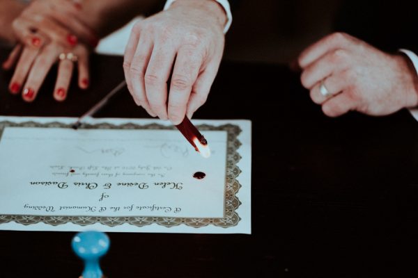 this-couple-said-i-do-in-a-big-way-at-their-leeds-wedding-16