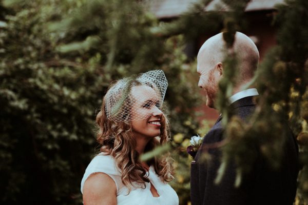 this-couple-said-i-do-in-a-big-way-at-their-leeds-wedding-25