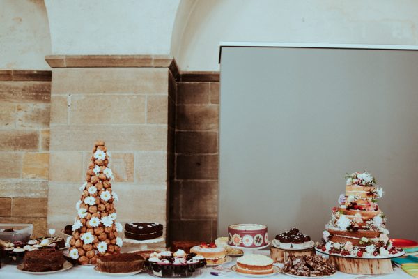 this-couple-said-i-do-in-a-big-way-at-their-leeds-wedding-29