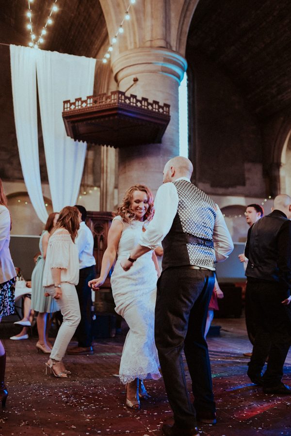 this-couple-said-i-do-in-a-big-way-at-their-leeds-wedding-34