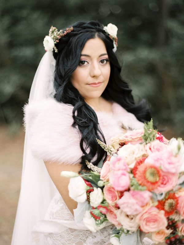 this-houston-museum-of-natural-science-wedding-got-its-inspiration-from-the-gem-and-mineral-exhibit-44