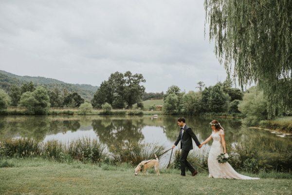 we-love-how-this-couple-incorporated-their-dog-into-their-asheville-wedding-2