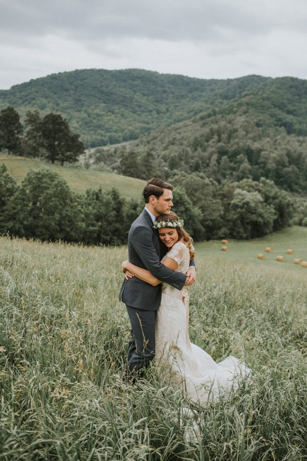 we-love-how-this-couple-incorporated-their-dog-into-their-asheville-wedding-34