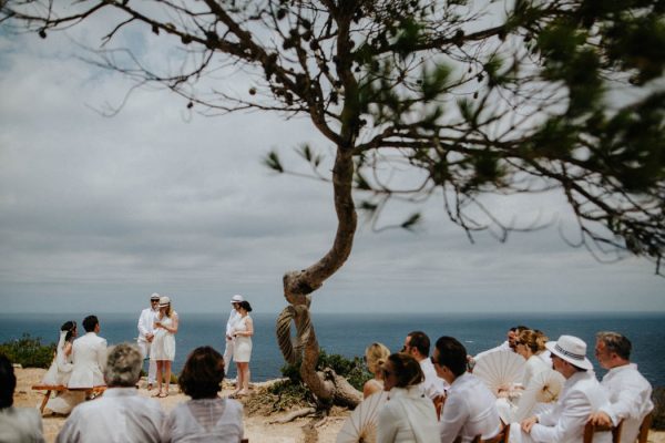 effortless-cliffside-wedding-in-ibiza-sascha-kraemer-19