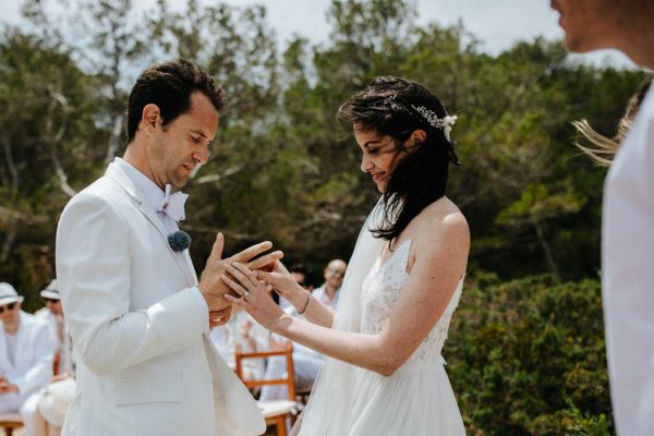 effortless-cliffside-wedding-in-ibiza-sascha-kraemer-20