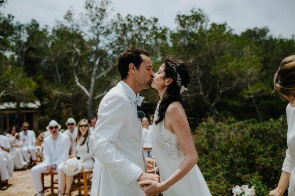 effortless-cliffside-wedding-in-ibiza-sascha-kraemer-21