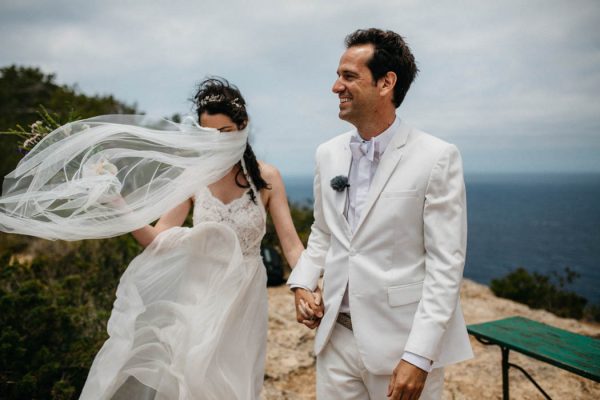 effortless-cliffside-wedding-in-ibiza-sascha-kraemer-23