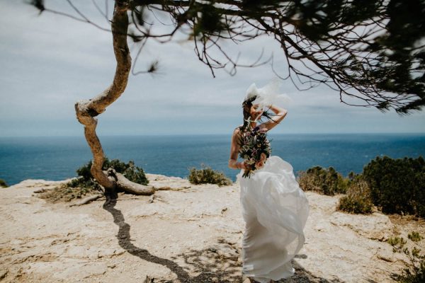 effortless-cliffside-wedding-in-ibiza-sascha-kraemer-25