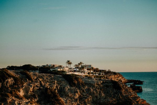 effortless-cliffside-wedding-in-ibiza-sascha-kraemer-48