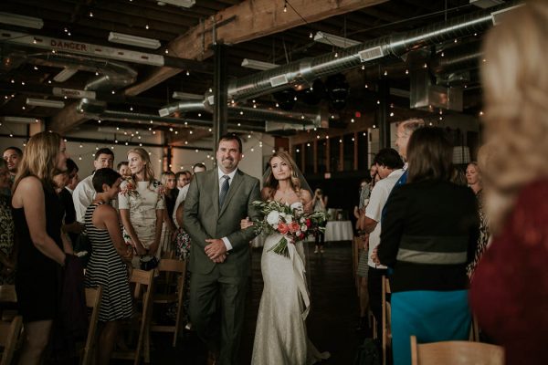 modern-romantic-portland-wedding-at-leftbank-annex-olivia-strohm-photography-45