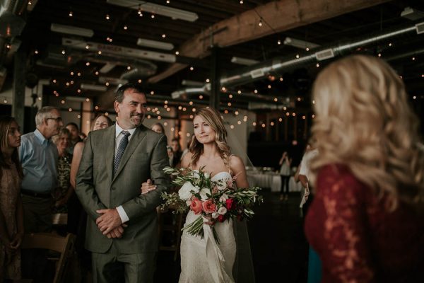 modern-romantic-portland-wedding-at-leftbank-annex-olivia-strohm-photography-46