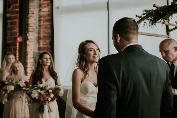 modern-romantic-portland-wedding-at-leftbank-annex-olivia-strohm-photography-50