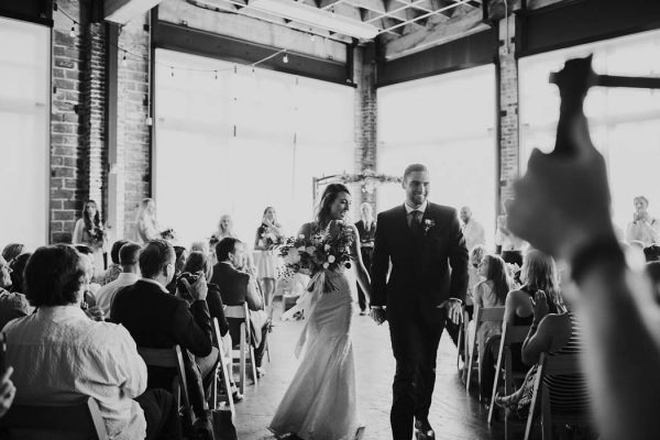 modern-romantic-portland-wedding-at-leftbank-annex-olivia-strohm-photography-53