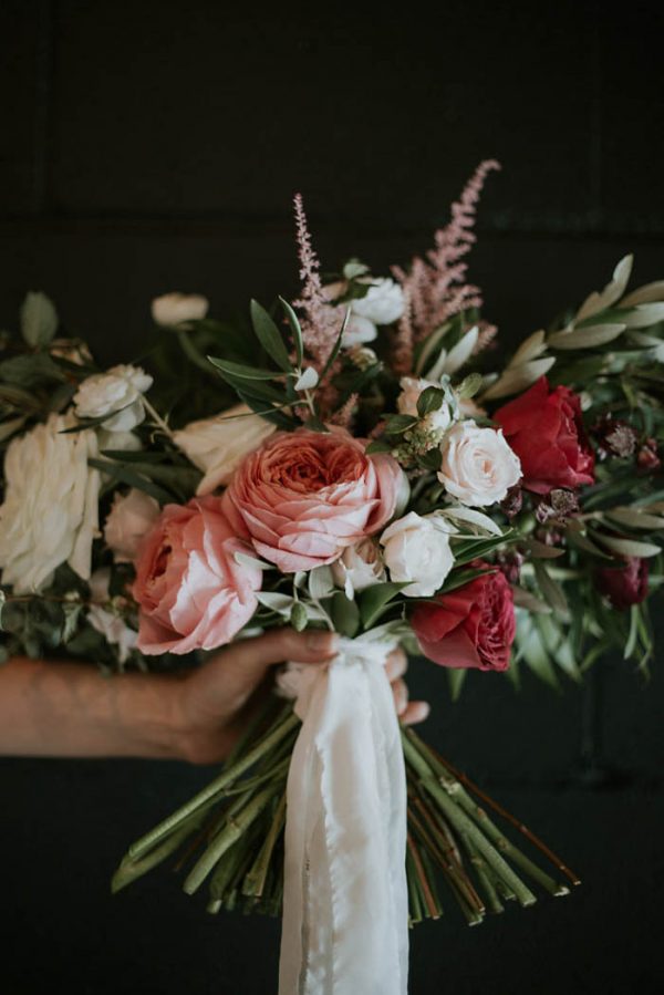 modern-romantic-portland-wedding-at-leftbank-annex-olivia-strohm-photography-6