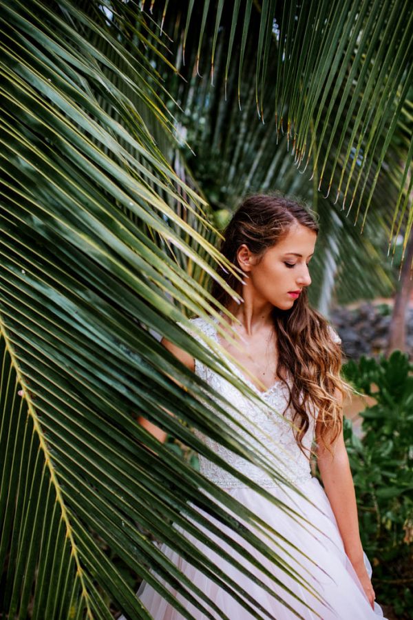 Rugged Hawaiian Wedding Photos on the Big Island Junebug Weddings