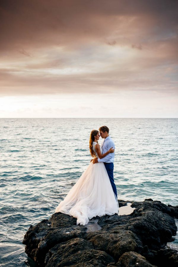 Rugged Hawaiian Wedding Photos On The Big Island Junebug Weddings