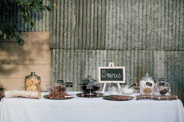 this-michigan-orchard-wedding-at-belsolda-farm-is-quintessentially-autumn-vafa-photography-11