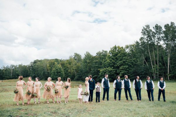 this-michigan-orchard-wedding-at-belsolda-farm-is-quintessentially-autumn-vafa-photography-15