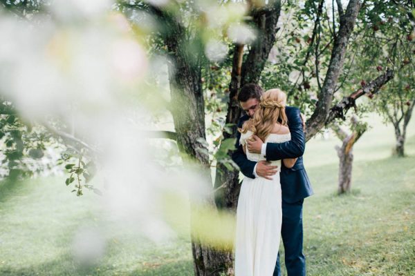 this-michigan-orchard-wedding-at-belsolda-farm-is-quintessentially-autumn-vafa-photography-40