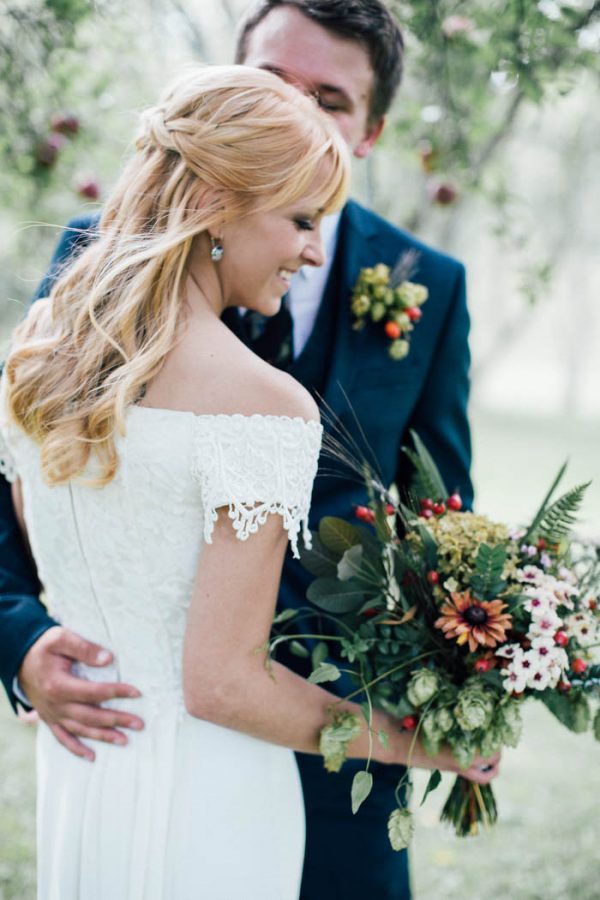 this-michigan-orchard-wedding-at-belsolda-farm-is-quintessentially-autumn-vafa-photography-44