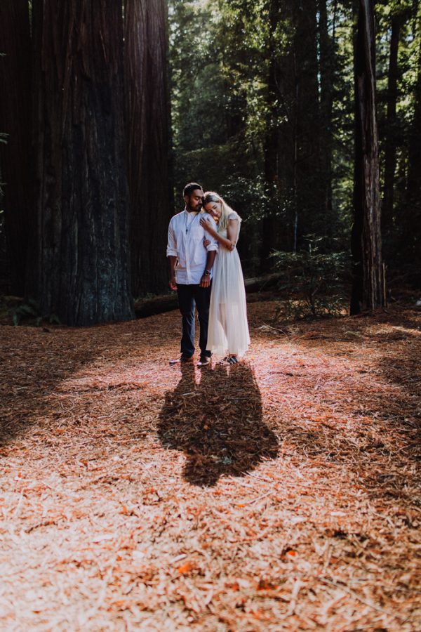 adventurous-shelter-cove-engagement-shoot-inspiration-2