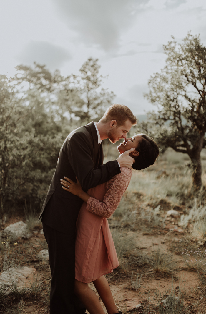 Beautifully Natural Engagement Photos in Payson, Arizona | Junebug Weddings