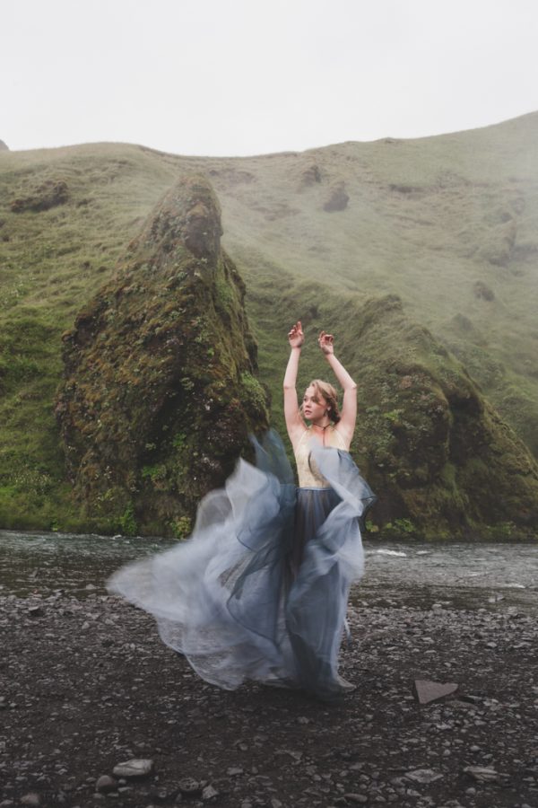 beautifully-wild-iceland-bridal-inspiration-10