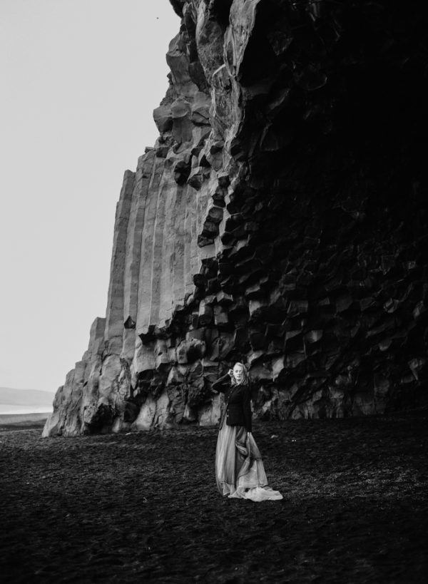 beautifully-wild-iceland-bridal-inspiration-18