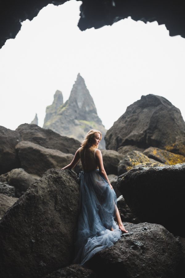 beautifully-wild-iceland-bridal-inspiration-4