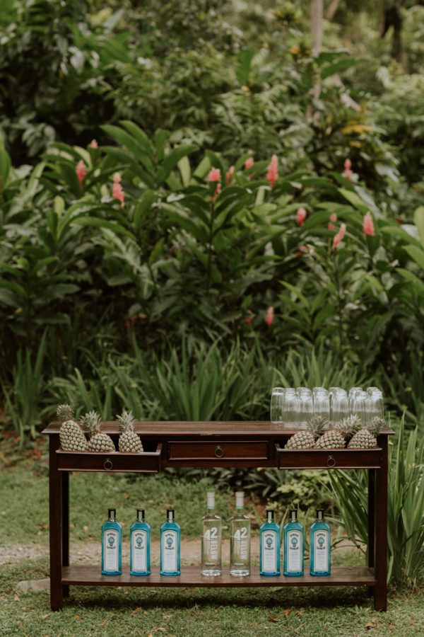 glamorous-fiji-wedding-at-the-garden-of-the-sleeping-giant-20