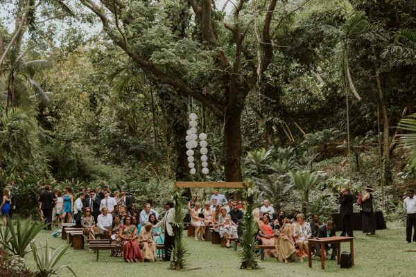 glamorous-fiji-wedding-at-the-garden-of-the-sleeping-giant-21