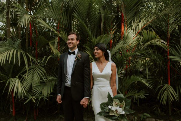 glamorous-fiji-wedding-at-the-garden-of-the-sleeping-giant-25