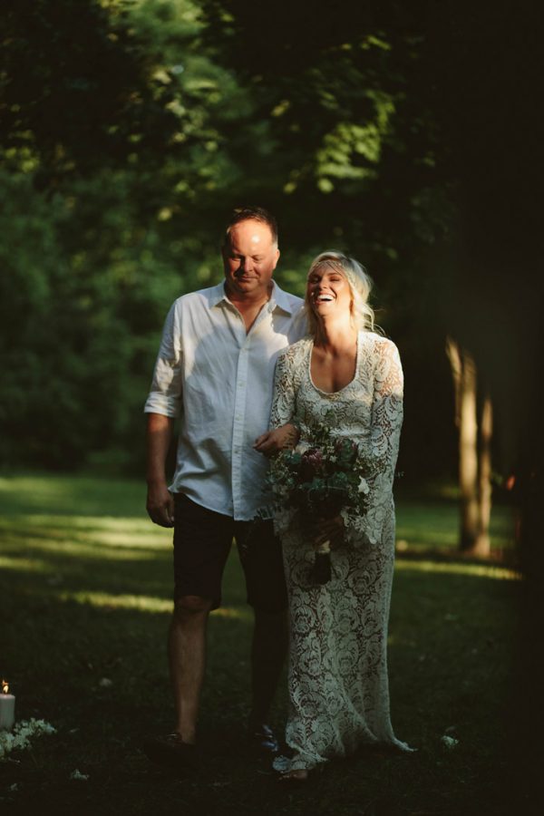 laid-back-golden-hour-wedding-in-indiana-16