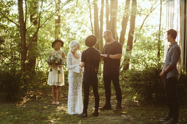 laid-back-golden-hour-wedding-in-indiana-17