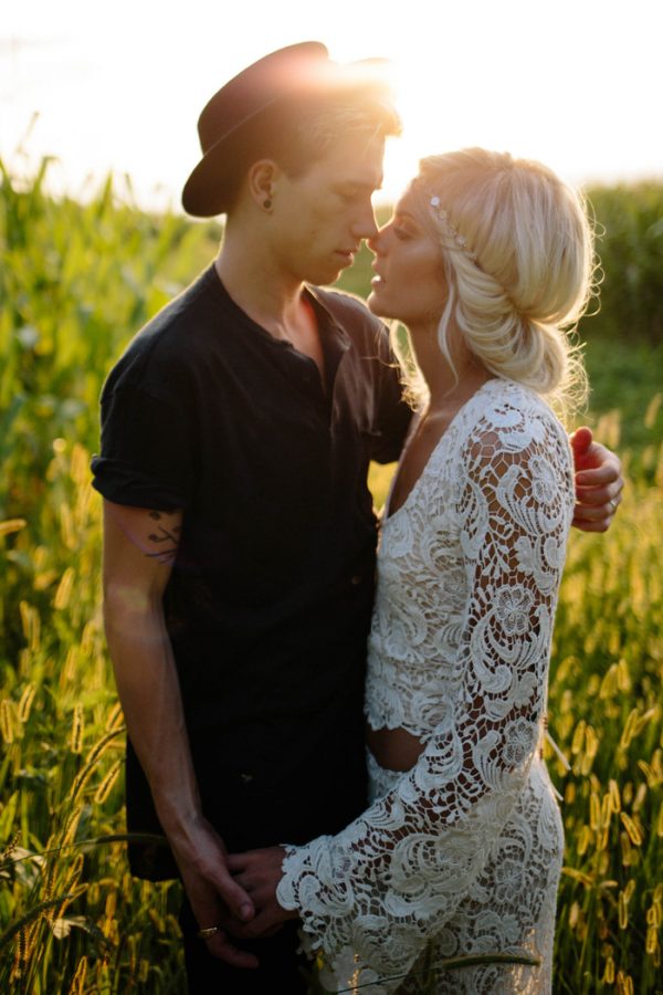 laid-back-golden-hour-wedding-in-indiana-26