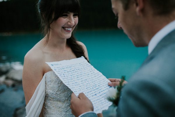 look-no-further-than-these-photos-for-your-lake-louise-elopement-inspiration-11