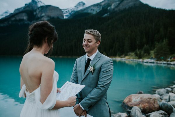 look-no-further-than-these-photos-for-your-lake-louise-elopement-inspiration-14