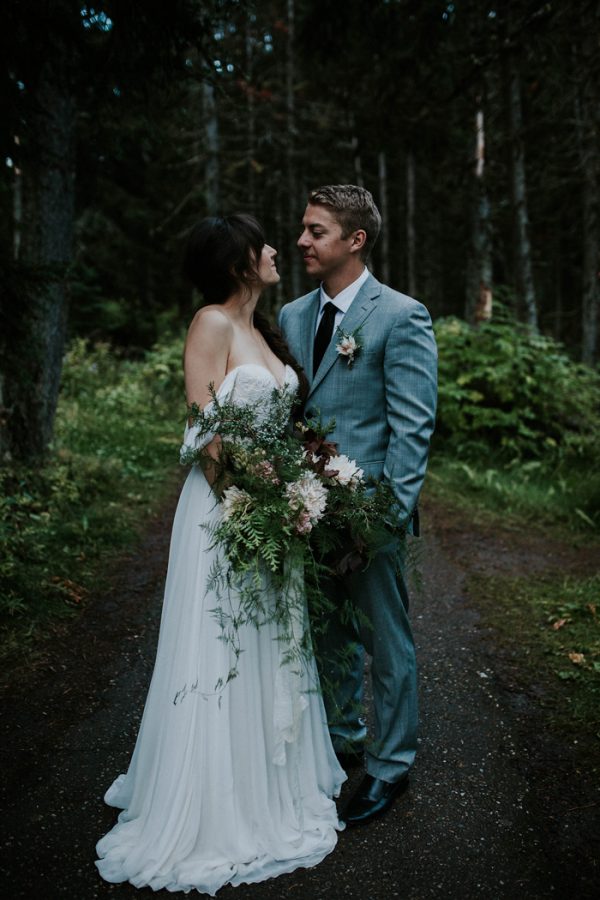 look-no-further-than-these-photos-for-your-lake-louise-elopement-inspiration-19